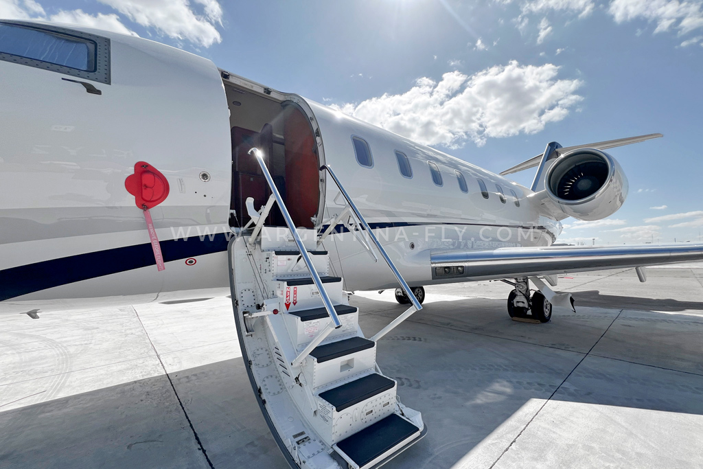 Charter Challenger 605 � avi�n para 9 pasajeros