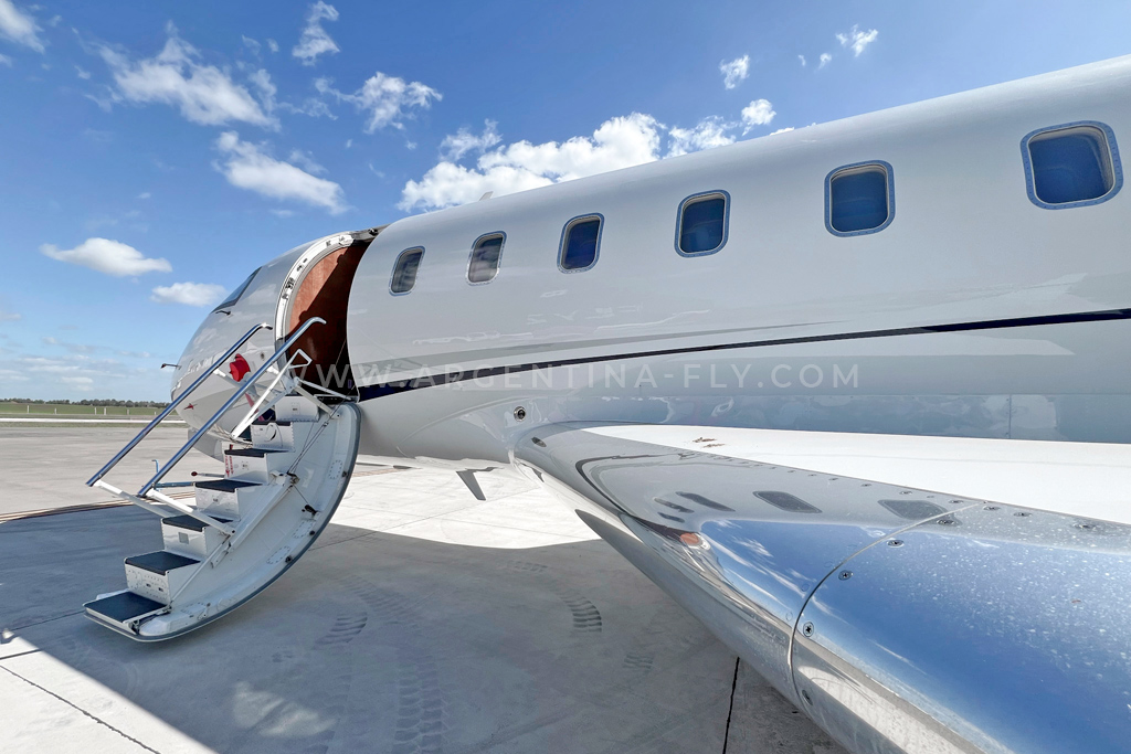 Charter Challenger 605 � avi�n para 9 pasajeros