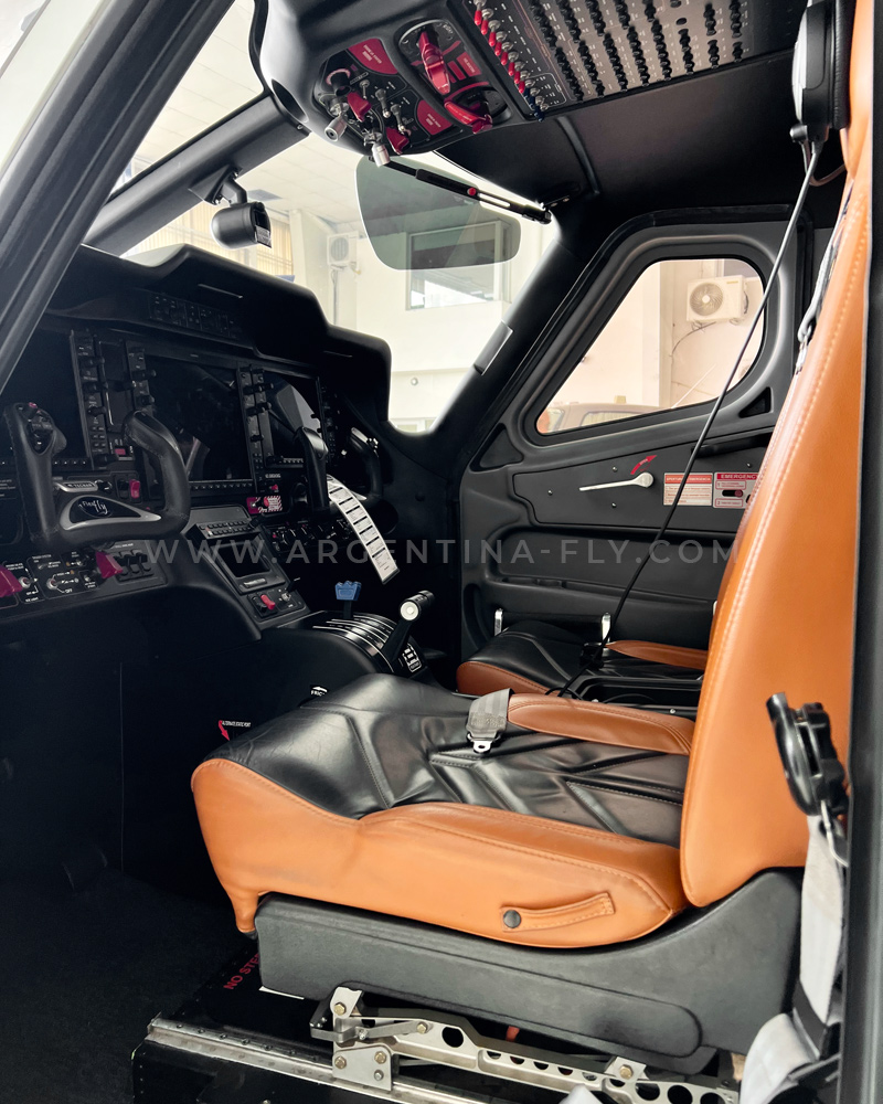 Asientos Tecnam P2012 Traveller � confort en vuelos privados